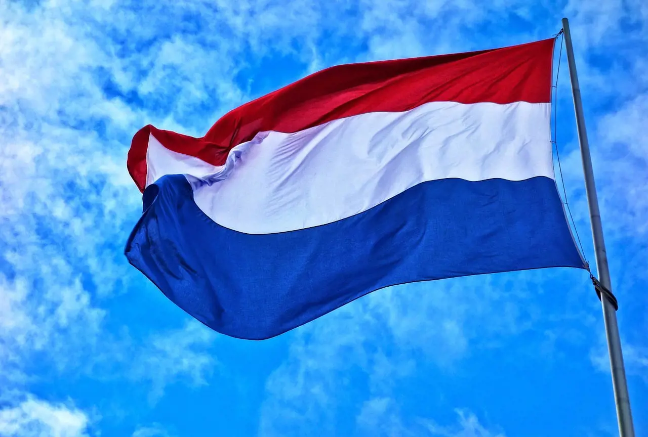flag-2896002_12804