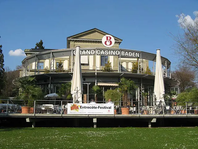 640px-Baden_Kursaal_Stirnfront