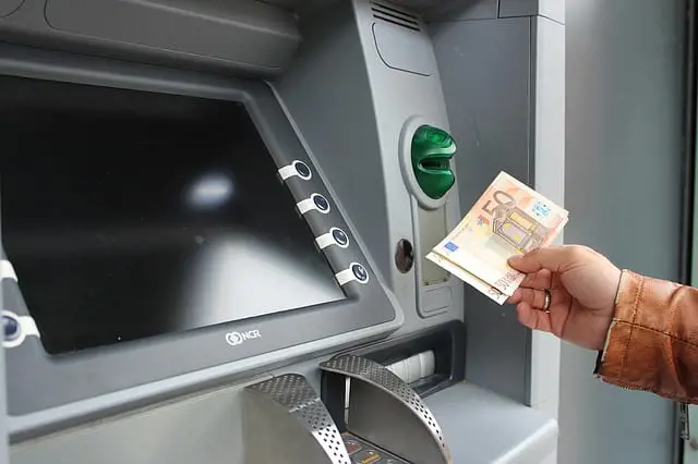 atm-1524871_640