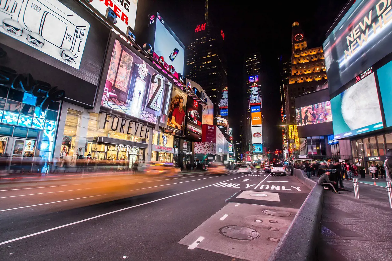 times-square-gde1a43e32_1280