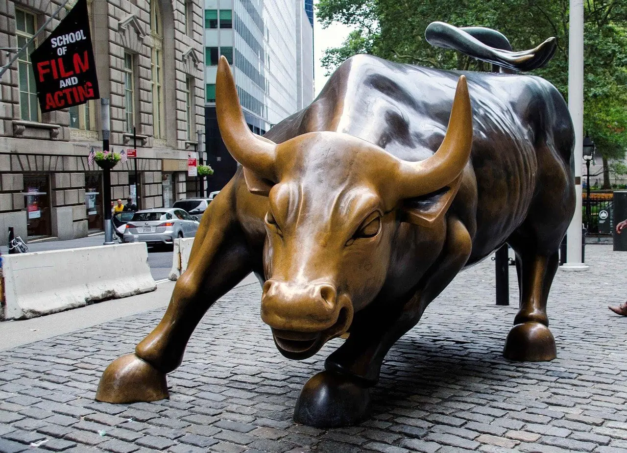 Wall-Street-Bull