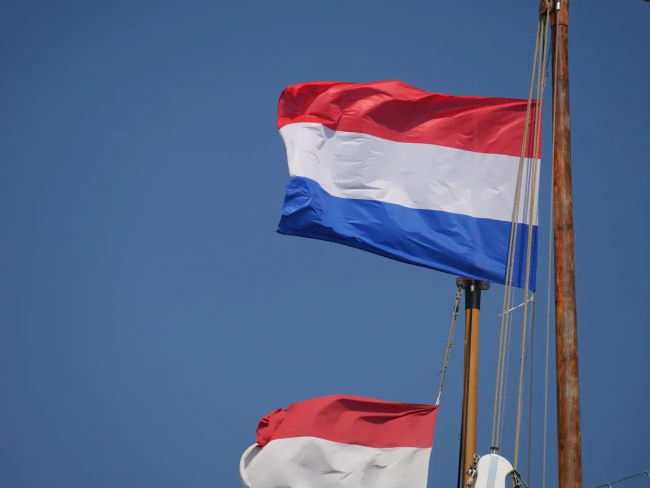 flag-905977_1920